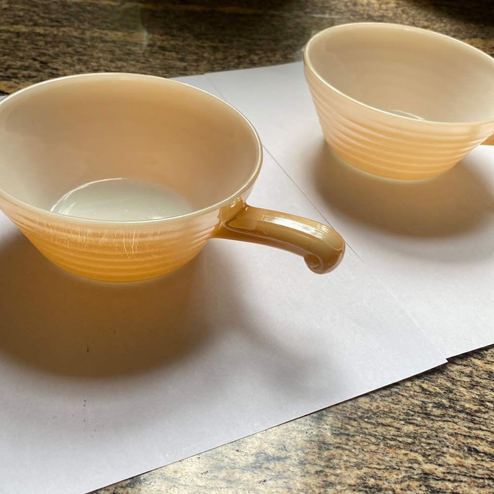 Vintage peach lustre glass single serve chili bowl. Set of 2